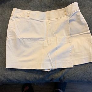 Ann Taylor skort